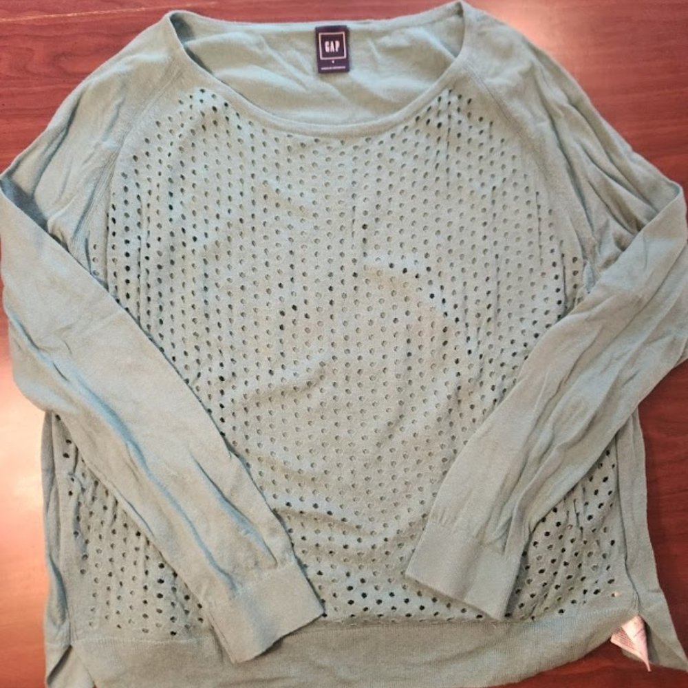 Gap green sweater